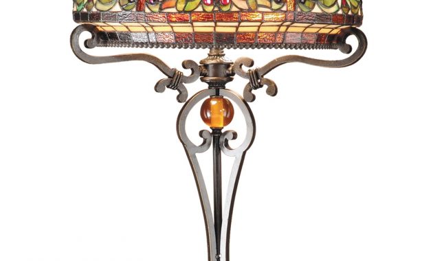 Boehme 28 Table Lamp Tiffany Table Lamps Antiques Roadshow And intended for proportions 1500 X 2000