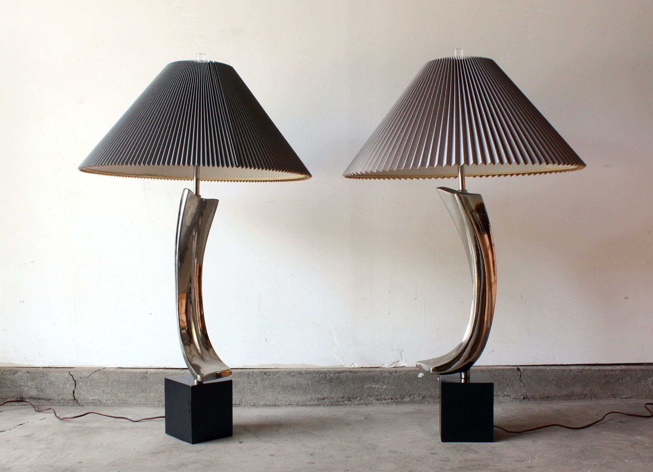 Cool Pair Of Sculptural Nickel Table Lamps Laurel Lighting Manly for dimensions 2252 X 1628