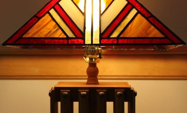 Custom Made Mission Style Lamp With Stained Glass Lamp Shade with regard to proportions 800 X 1200