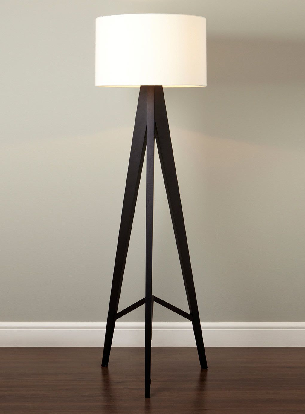 Cute Tripod Floor Lamp Design Inspiration Come With Cream Scheme with regard to proportions 1020 X 1386