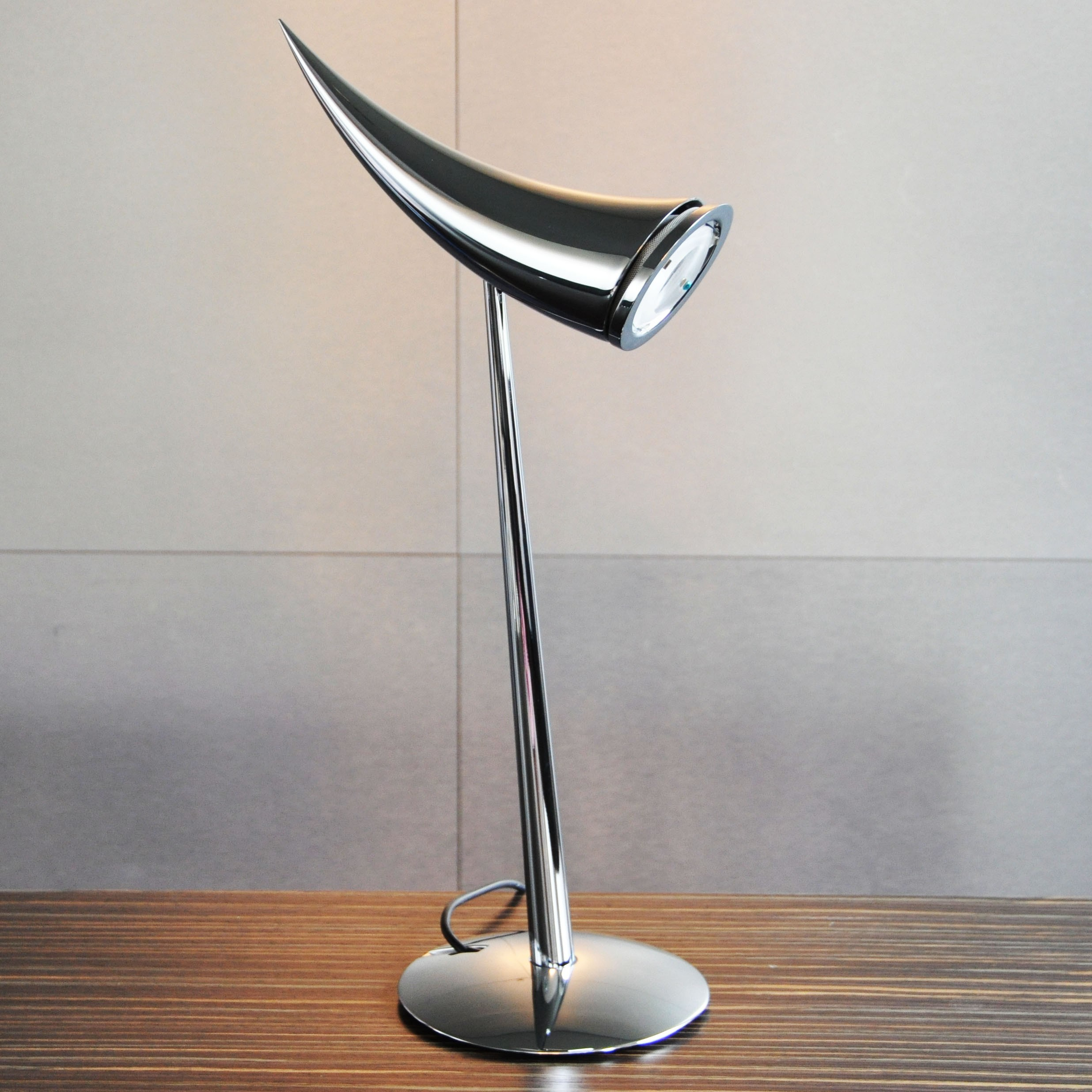 Flos Ara Table Lamp Chrome F0250057 Lmparas De Diseo in dimensions 2472 X 2472