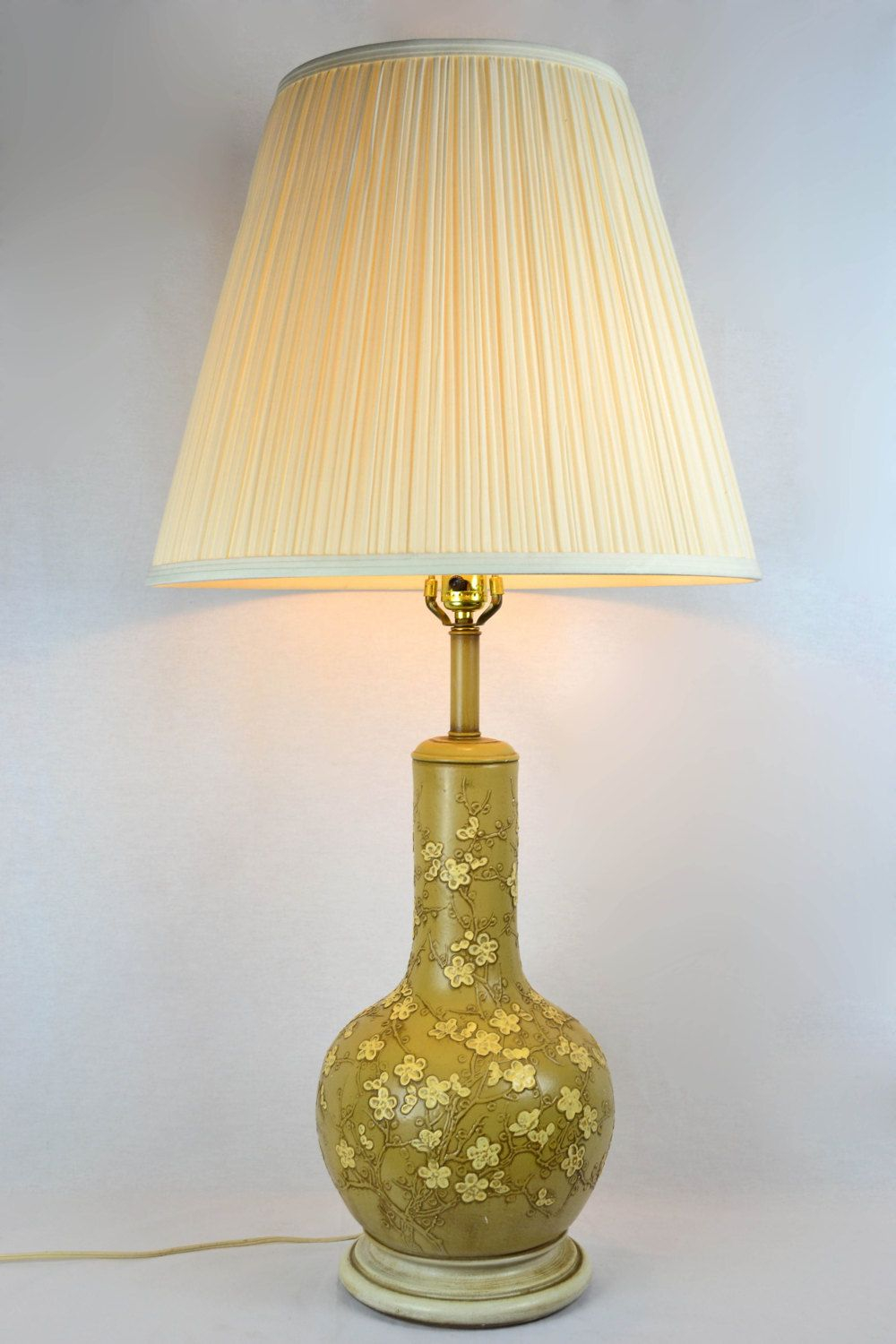 Large Vintage Ceramic Table Lamp With Yellow Flowers regarding proportions 1000 X 1500