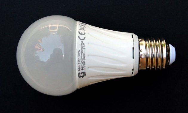 Led Lamp Wikipedia with measurements 1200 X 800