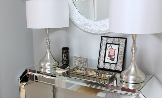 Luxury Modern Mirrored Console Table With Drum Twin Acrylic Lamp inside measurements 1782 X 2560