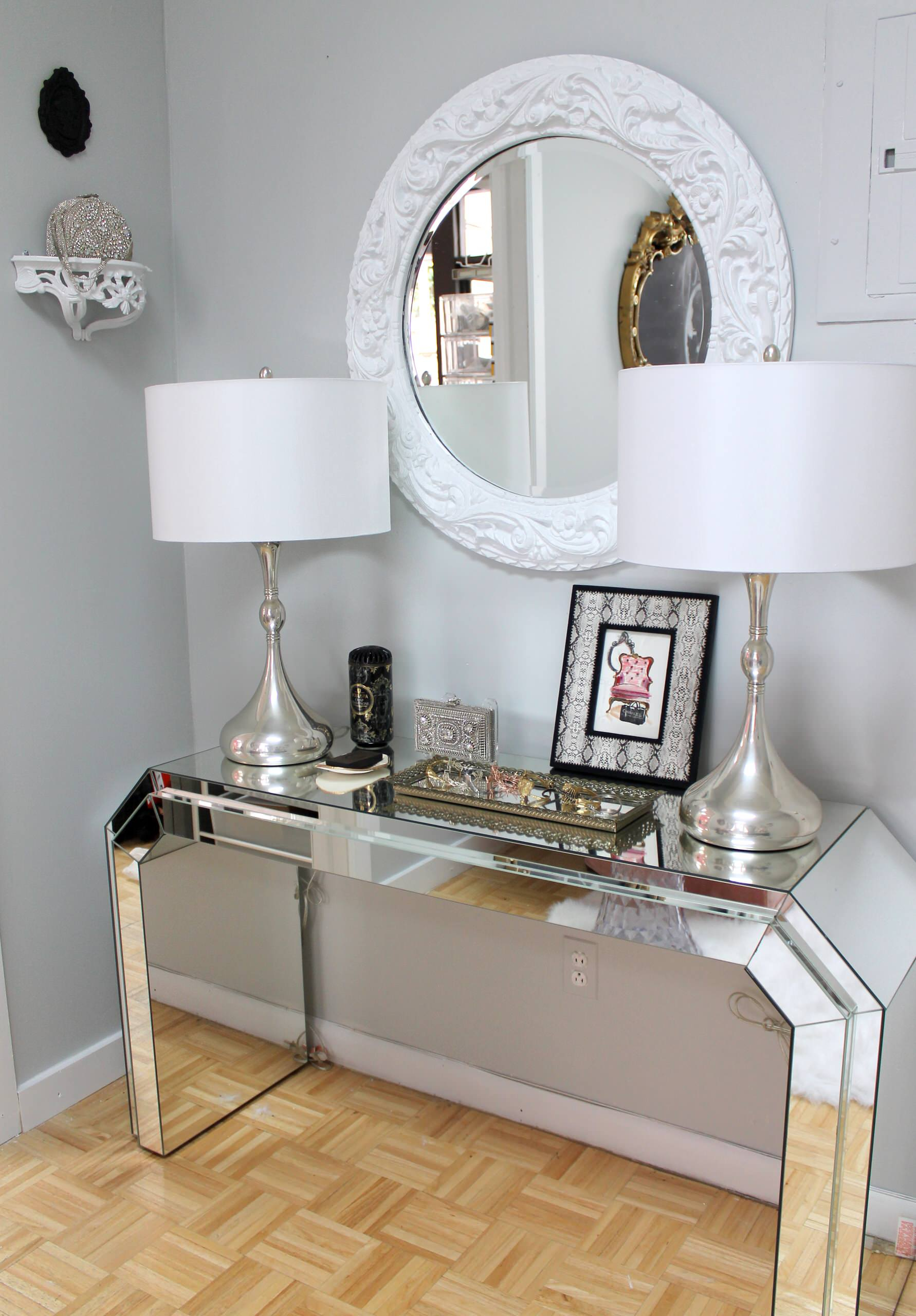 Luxury Modern Mirrored Console Table With Drum Twin Acrylic Lamp inside measurements 1782 X 2560