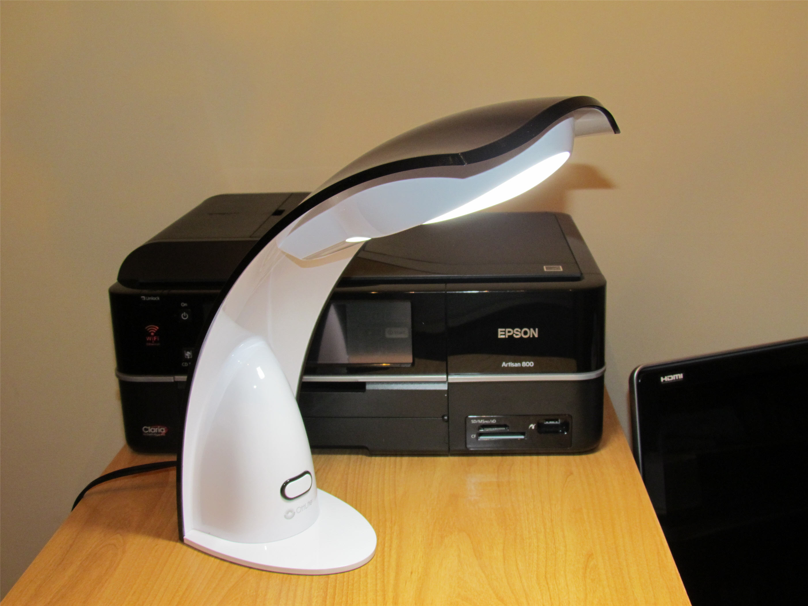 Ottlite Natural Light Desk Lamp Winners Officesupplygeek within size 2808 X 2106