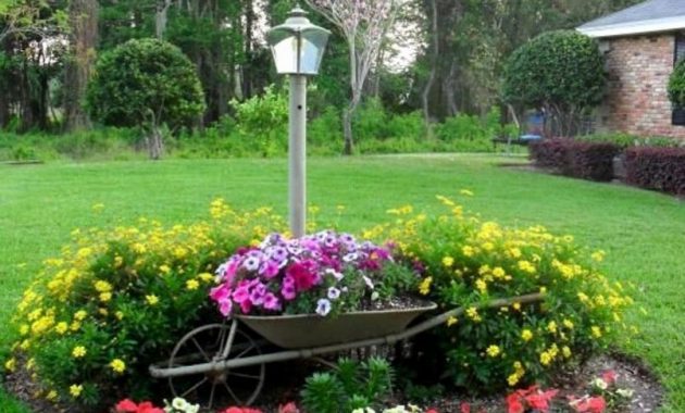 Post Lights Brilliant Front Yard Light Post Ideas On Top Landscape for sizing 805 X 1021