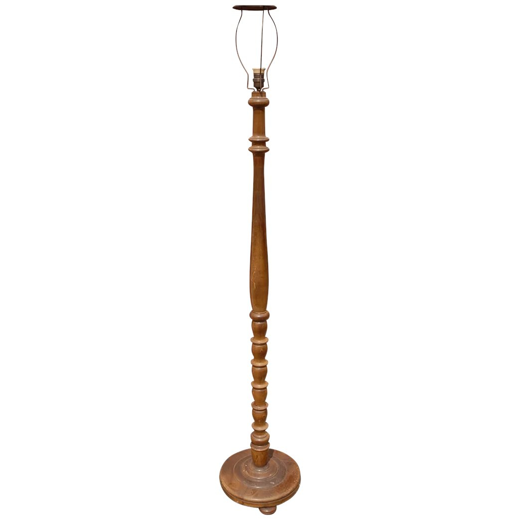 Quality Vintage Walnut Wood Spindle Floor Lamp Europe Antiques within proportions 1043 X 1043