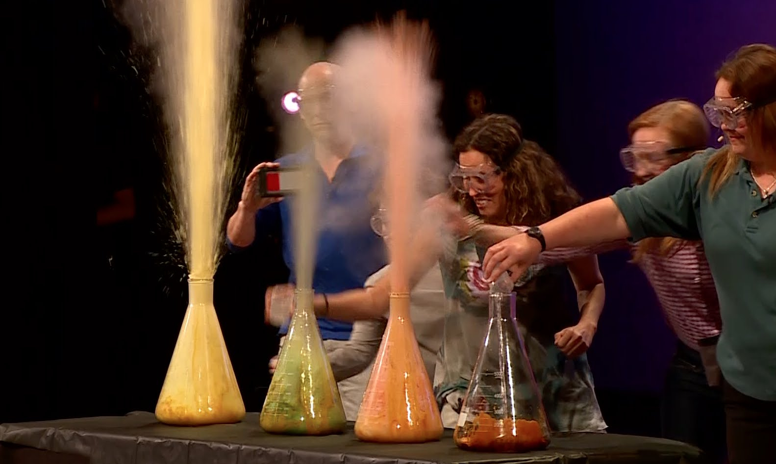 Science Bobs Crazy Foam Experiment At The World Science Festival within size 1583 X 946