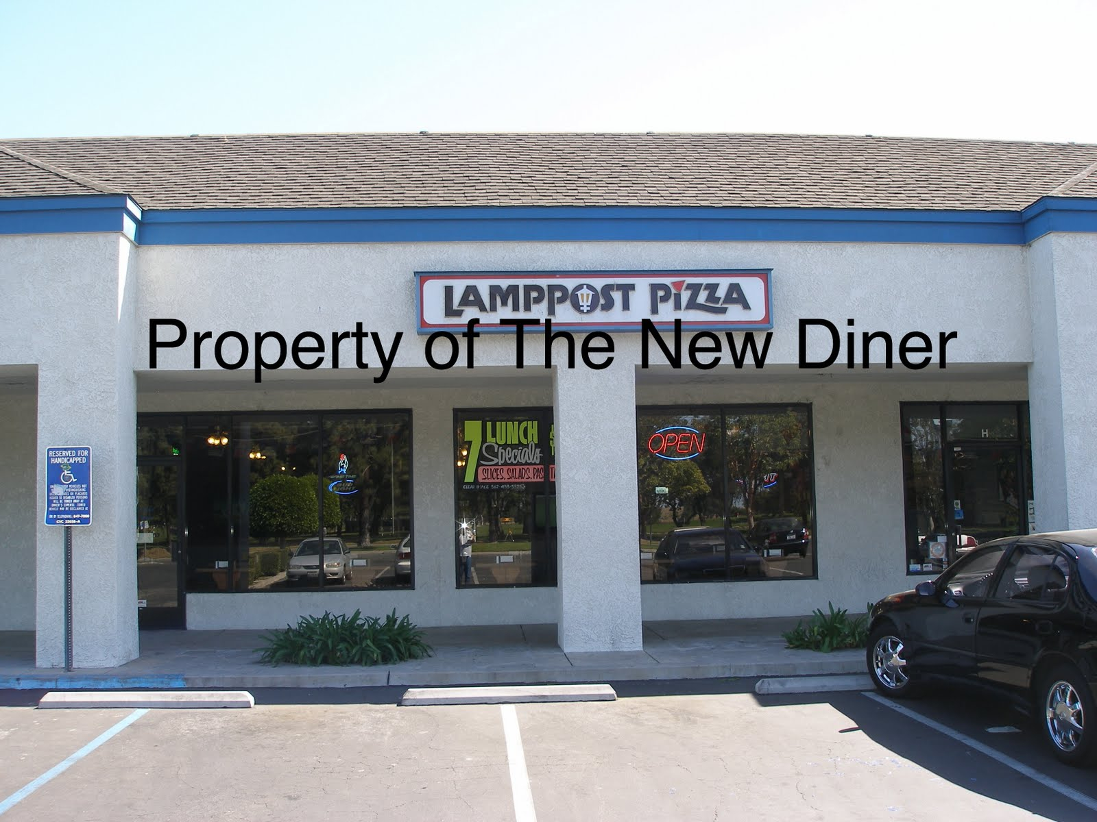 The New Diner Lamppost Pizza Fountain Valley inside proportions 1600 X 1200