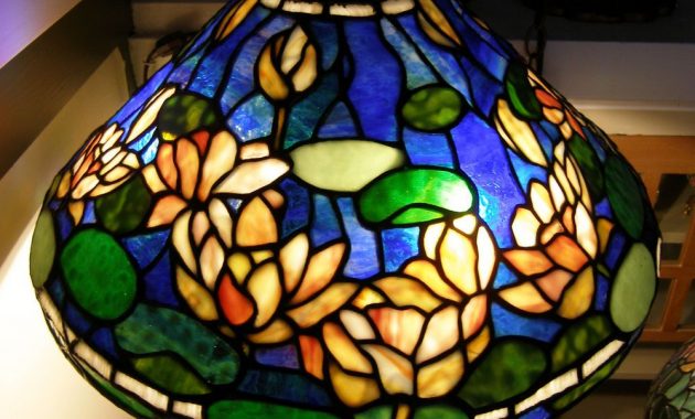 Tiffany Reproduction Stained Glass Lamp Shade 20 Water Lily Odyssey within size 1000 X 846