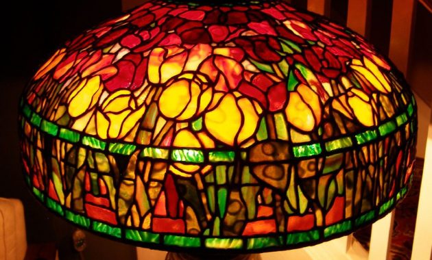 Tiffany Reproduction Stained Glass Lamp Shade 22 Red Yellow Tulips with regard to sizing 1000 X 970