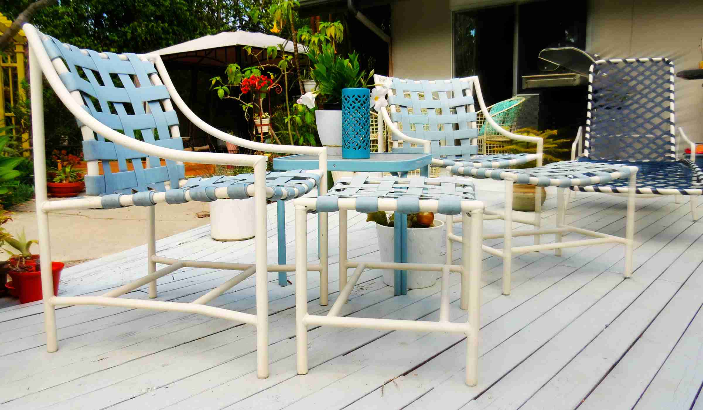A Guide To Buying Vintage Patio Furniture with size 2400 X 1402