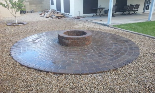 Circular Patio With Round Firepit Kit Belgard In Mesa in proportions 1024 X 768