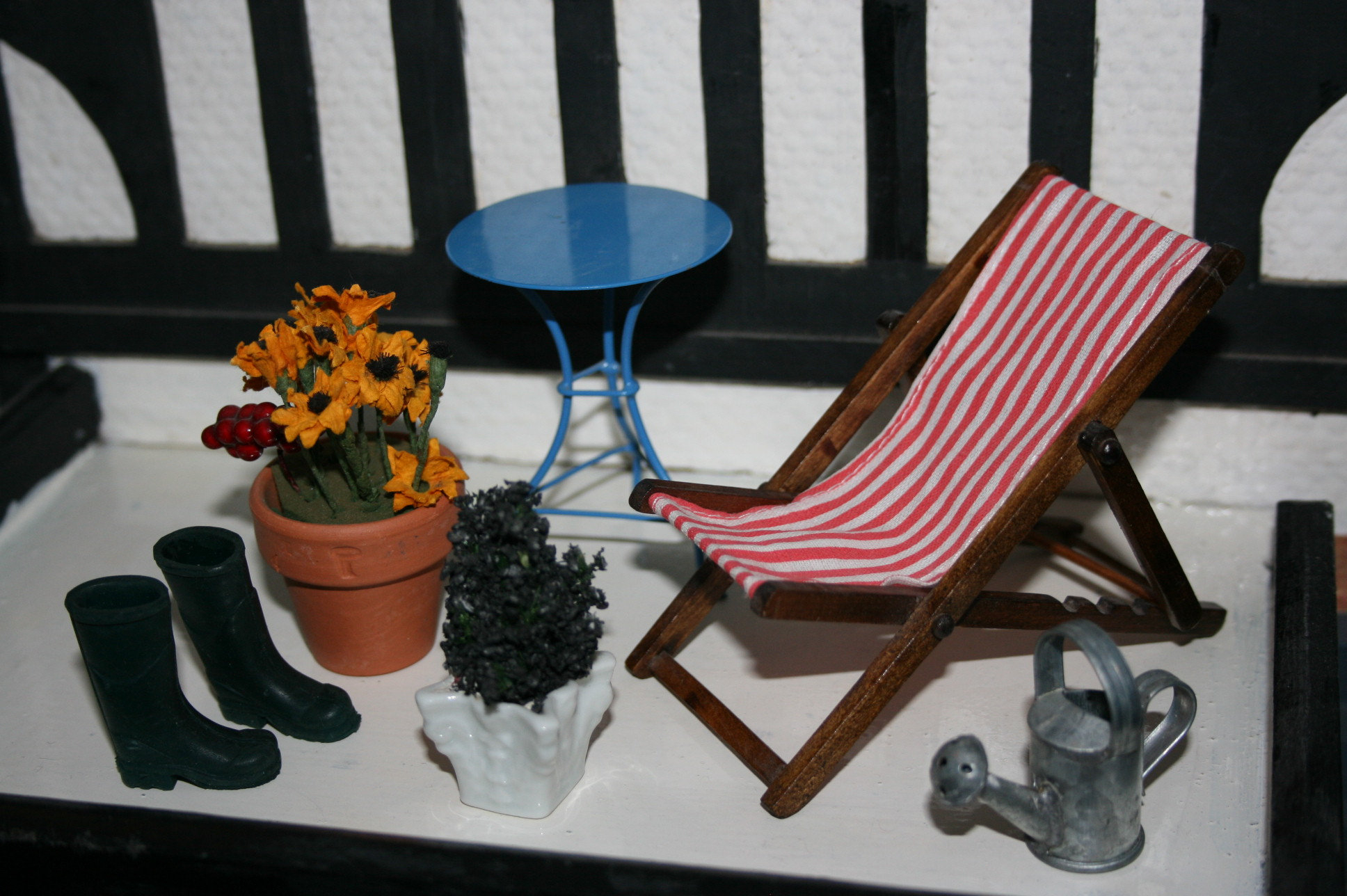 Dolls House Garden Patio Furniture Vintage Outdoor Table Deckchair Planters 116 Scale Lund Style Miniatures in proportions 1936 X 1288