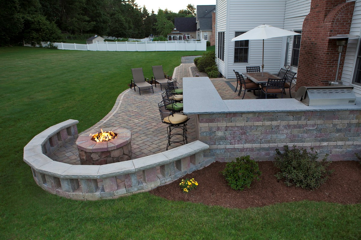 Interesting 17 Diy Fire Pit And Patio Ideas To Try throughout proportions 1200 X 800