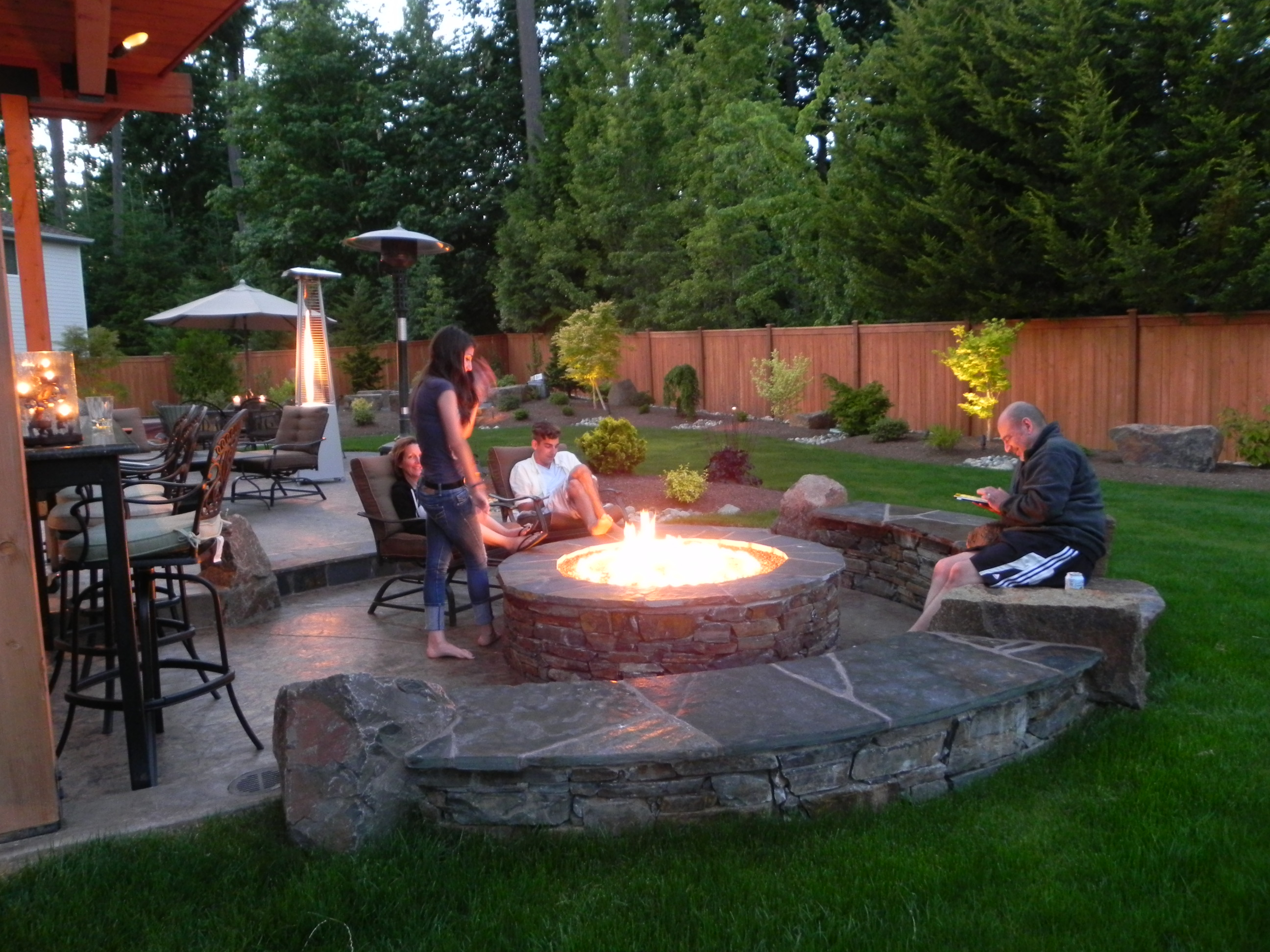 Outdoor Fire Pit Patio Designs Home Romantic inside proportions 2592 X 1944