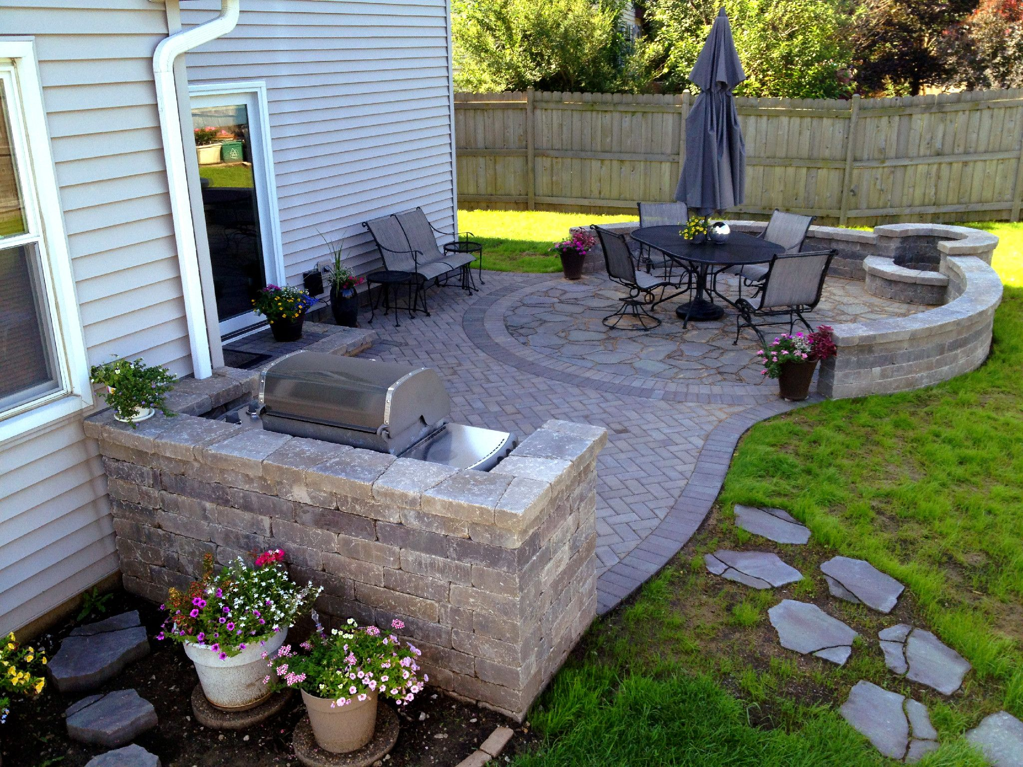 Paver Patio With Grill Surround And Fire Pit Hoffman regarding proportions 2048 X 1536