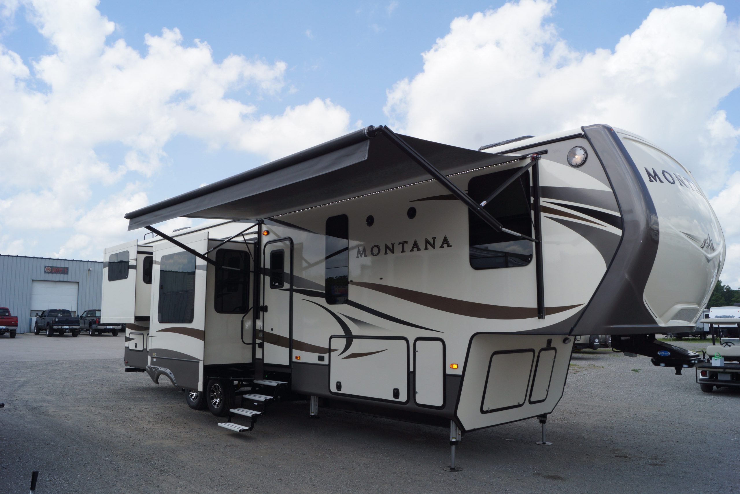 2013 2017 Lakeshore Rv Keystone Montana 5th Wheels For intended for proportions 6000 X 4000