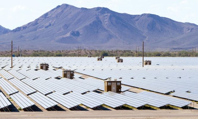 Behold The Worlds Largest Solar Panel Power Plant In Arizona pertaining to proportions 1200 X 675