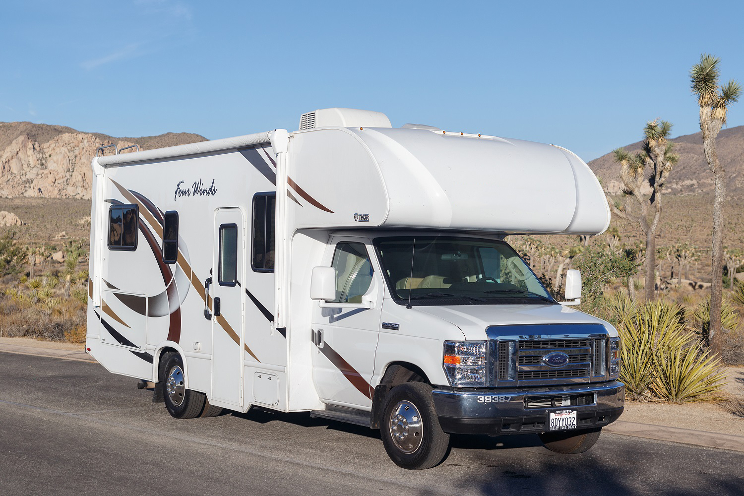 C25 Class C Motorhome Rv Rental Usa regarding proportions 1500 X 1000