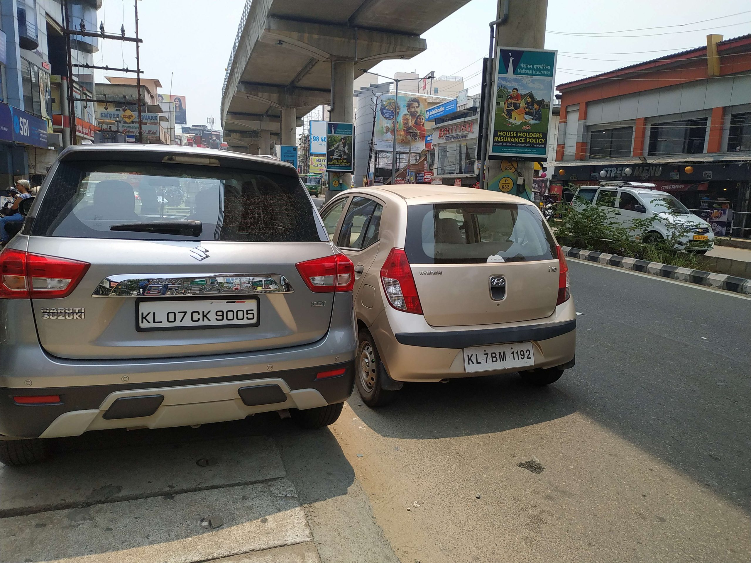 Cars Parked On The Footpath M G Road Times Of India inside size 4000 X 3000