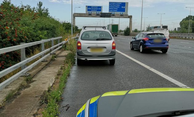 Gmp Traffic On Twitter Gmpsrtt Driver Stopped This in proportions 900 X 1200