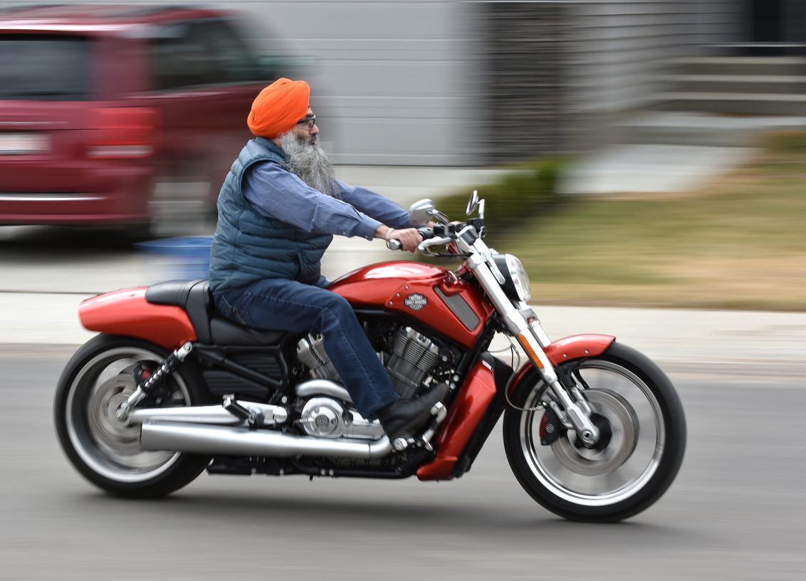 Ontario Sikhs To Get Ok To Ride Motorcycles Without Helmets with regard to size 1132 X 816