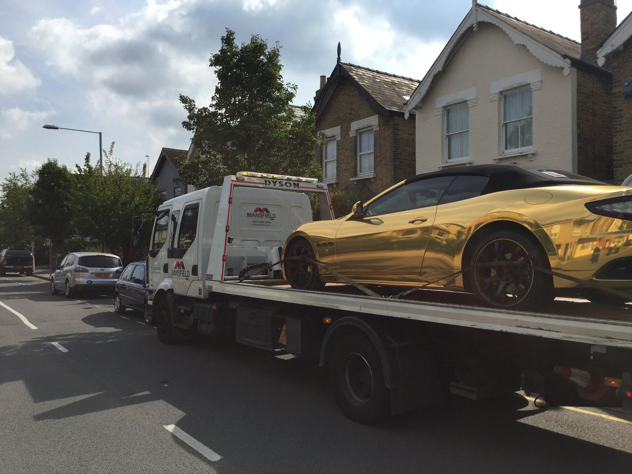 Police Seize Gold Maserati With L Plates From Driver With No in measurements 2048 X 1536