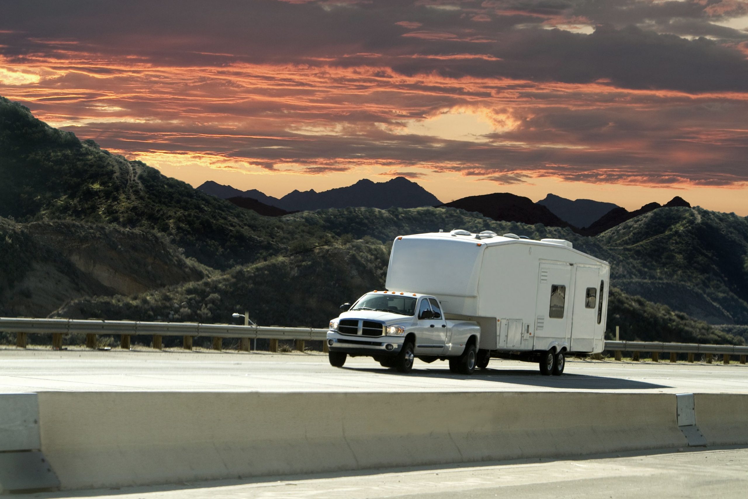 Should You Drive A Motorhome Or Tow A Trailer for measurements 3000 X 2000