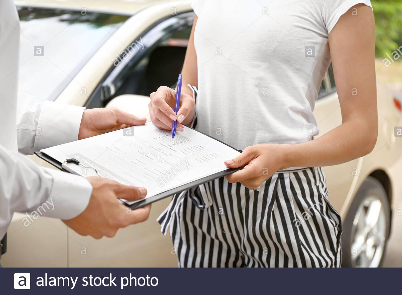 Young Woman And Insurance Agent Near Damaged Car Outdoors with regard to dimensions 1300 X 956